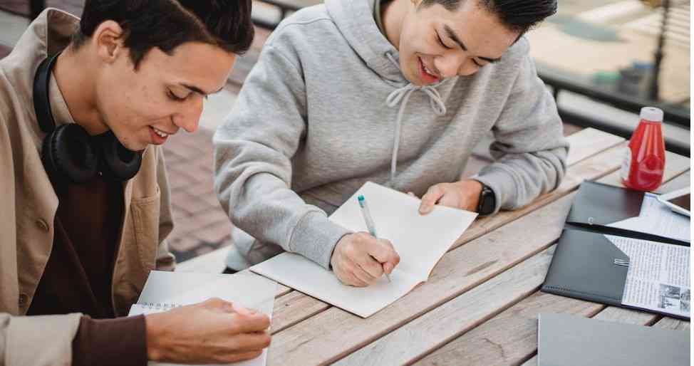 Simple Tips for Students on Writing a Research Essay